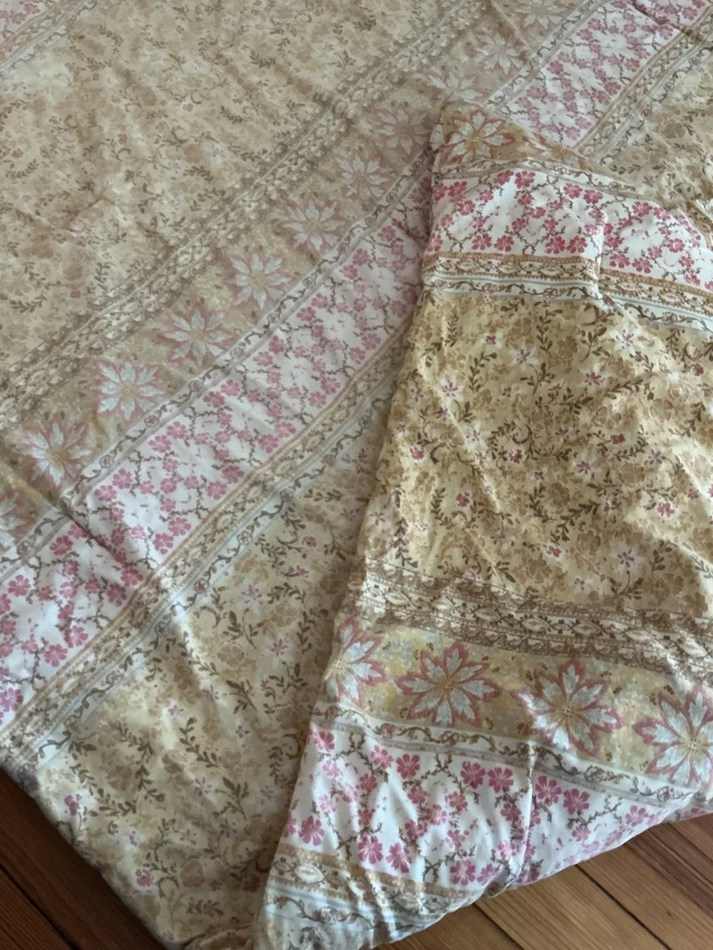Cynthia Rowley Comforter